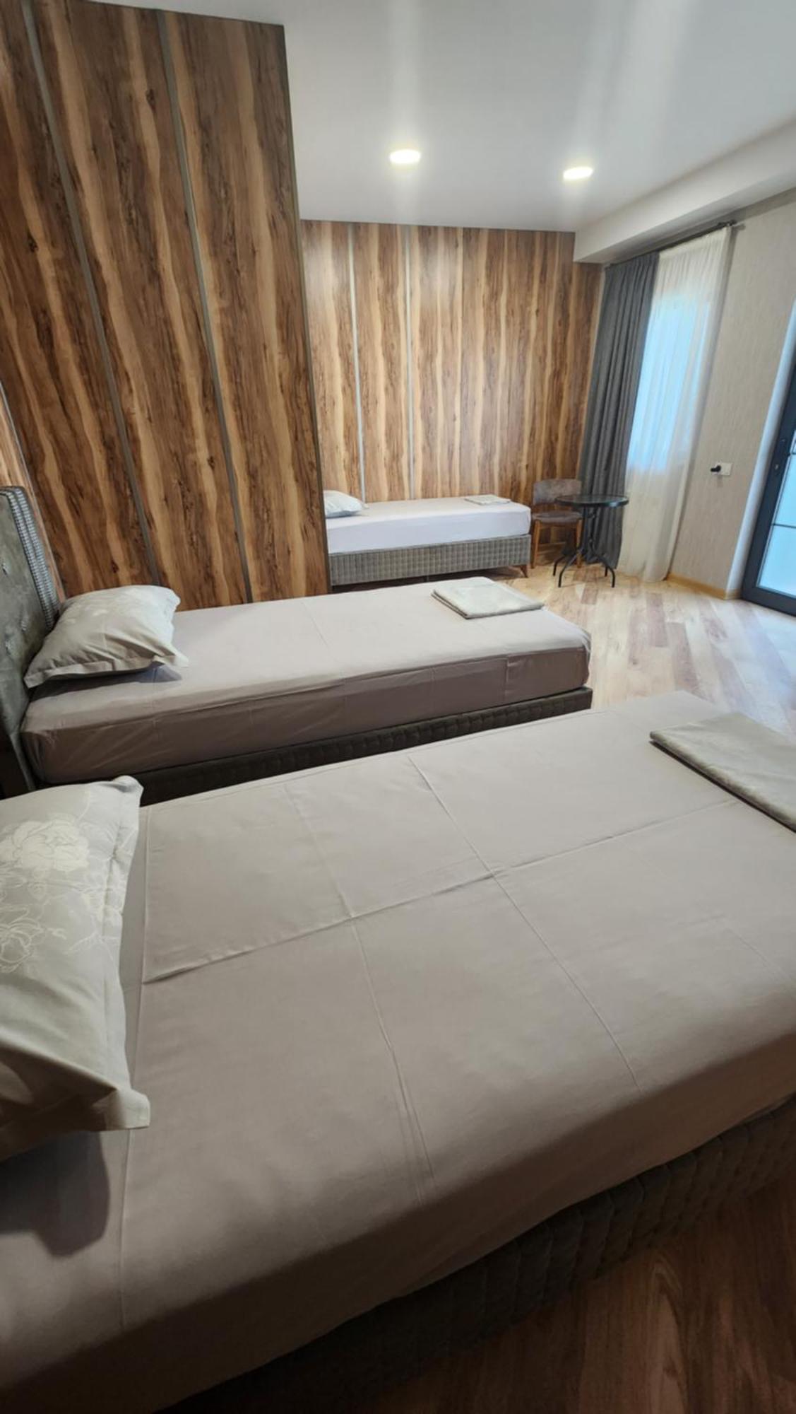 Khorgo Hotel Gori Eksteriør billede