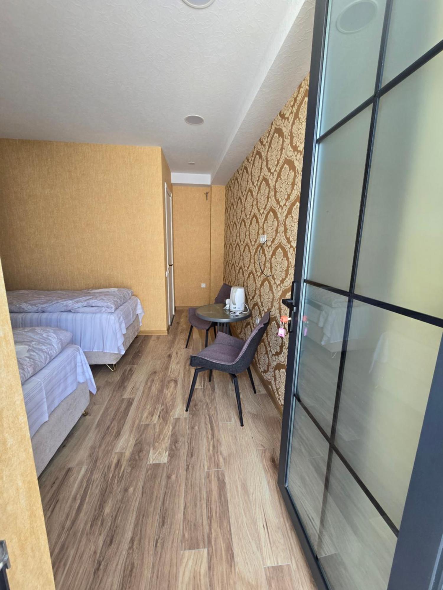 Khorgo Hotel Gori Eksteriør billede