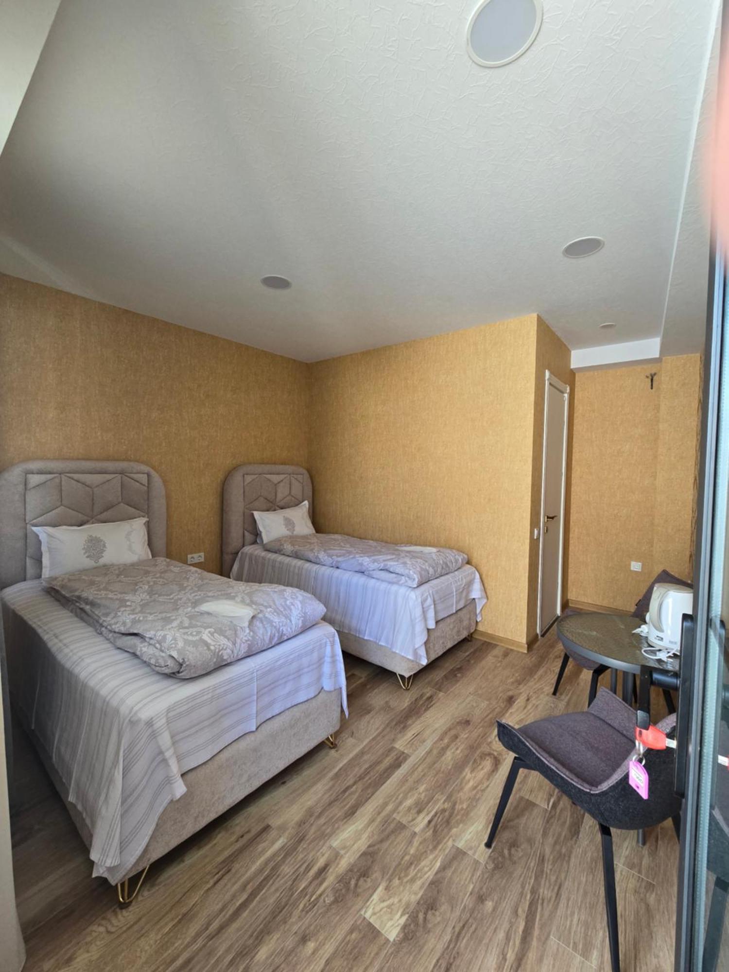 Khorgo Hotel Gori Eksteriør billede